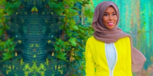 Hijab Neon untuk Si Kulit Gelap