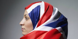 Tindakan Heroik Supir Taksi Muslim Inggris