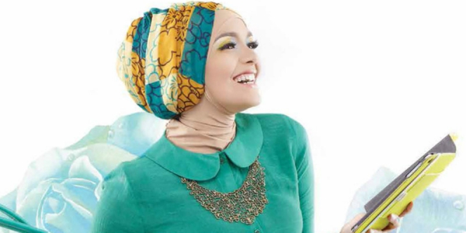 Kerudung Bandung: Ibu Hamil Tetap Modis dengan Gamis 