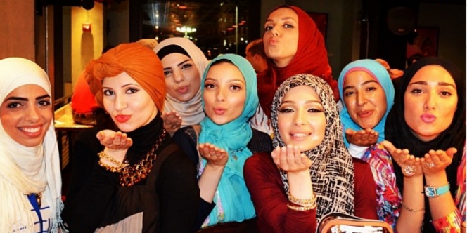 10 Kepribadian Muslimah yang Memukau