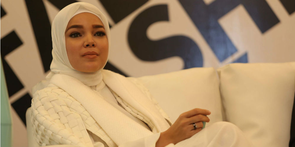 Kala Dewi Sandra Dibuai Godaan Usai Berhijrah