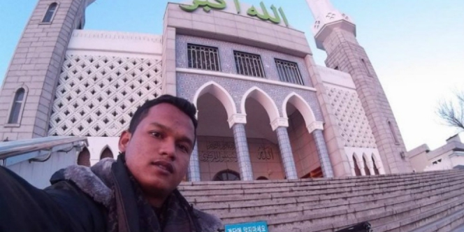 Kisah Sedih Turis Muslim Diusir dari Masjid
