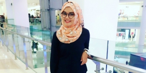 #HOTD: Hijab Cerah Temani Aktivitas Dian Prihantini 