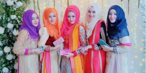 Cantiknya 5 Bersaudara Hijaber Stylish Asal Thailand
