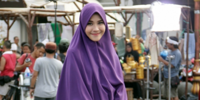 Hijaber Berpipi Tembam, Ini Trik Tiruskan Pipi dengan Jilbab