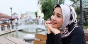 Inspirasi Hijab Simpel Laudya Cynthia Bella