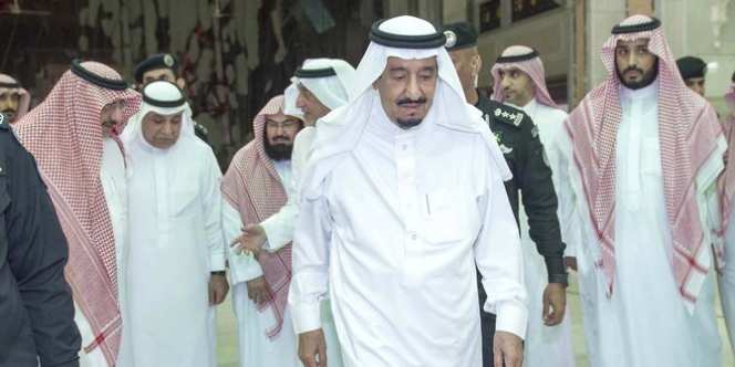 Masya Allah, Gantengnya Para Pangeran yang Dampingi Raja Saudi