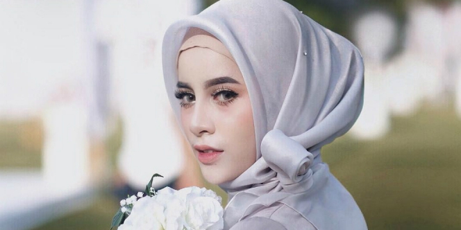 Mewahnya Jilbab Organza Favorit Hijaber Buat Kondangan 