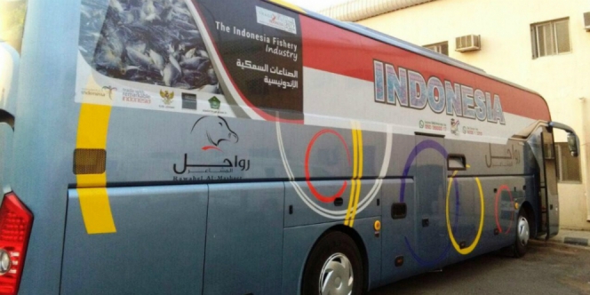  Bus  Jemaah Haji di  Tanah Suci Promosikan Indonesia Dream 
