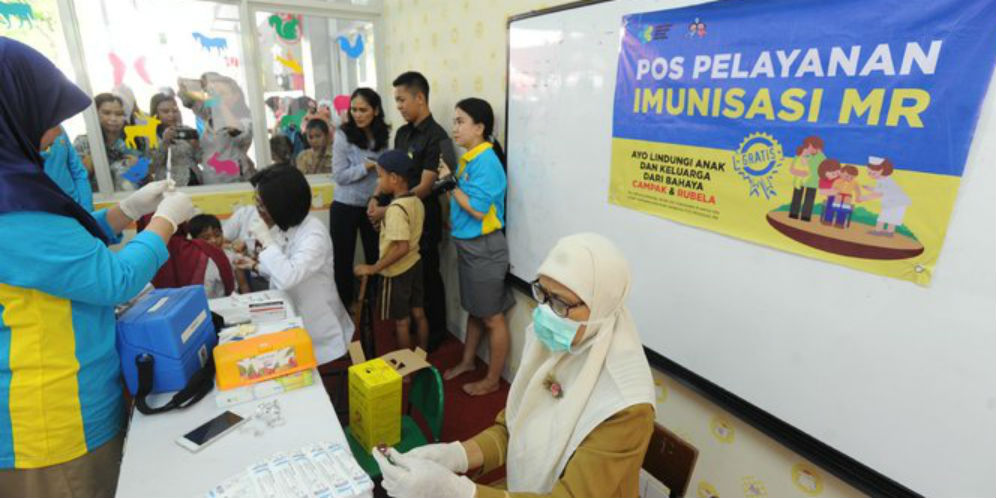 Capai Target 2020, Istri Azwar Anas Kampanyekan Imunisasi