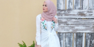 Omaya Zein: Tutorial Hijab Buat Si Muka Bulat