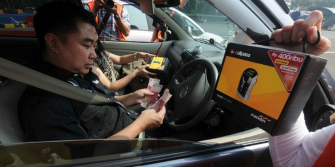 Catat! Ini Jadwal Penerapan e-Toll di Ruas Jakarta-Cikampek