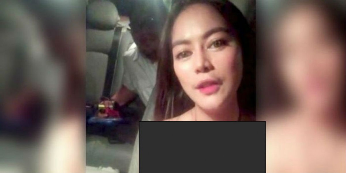 Driver Cantik Taksi Online Ini Bikin Penumpang Baper