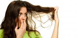 Chela Ribut: Atasi `Bad Hair Day` dengan 4 Cara Ini!