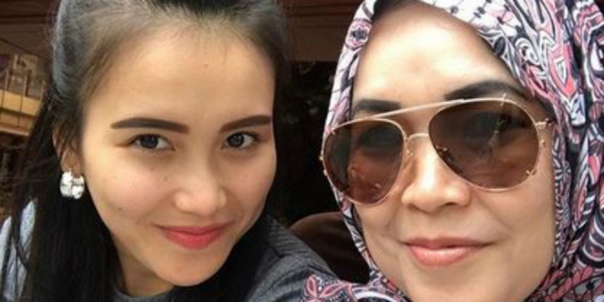 Ibu Ayu Ting Ting Pakai Tas Rp14 Juta, Mirip Punya Nagita 