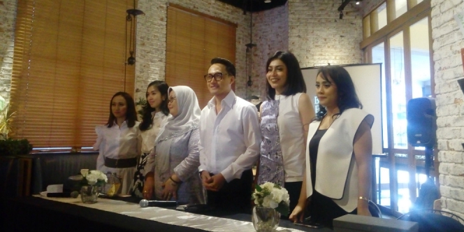 Barli Asmara Angkat Warna  Baru Batik  Jambi  Dream co id