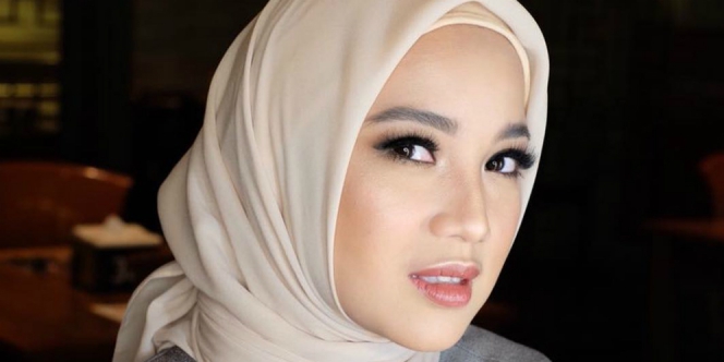 Makeup Chacha Frederica untuk Tampil Manis di Hari Ramadan