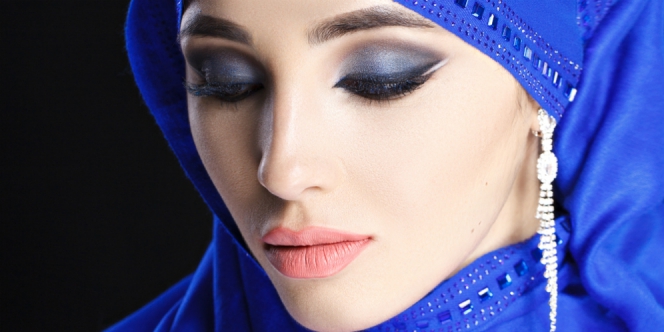 Cara Pilih Warna dan Pakai Eyeshadow yang Benar