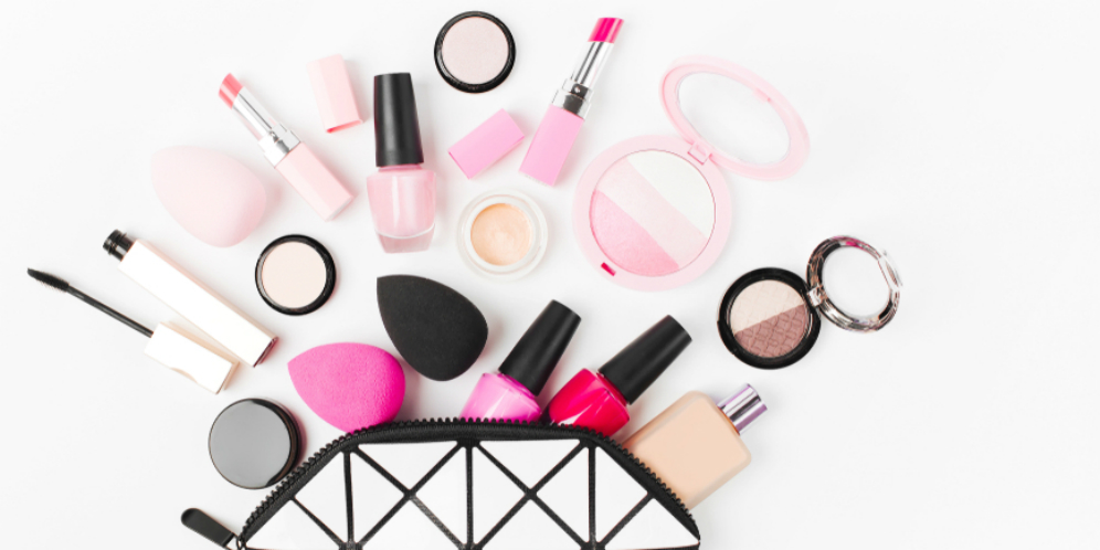 7 Cara Agar Koleksi Kosmetik Kamu Tetap Awet