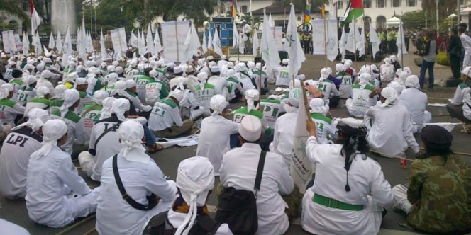 Pujian untuk FPI di Lokasi Bencana Palu