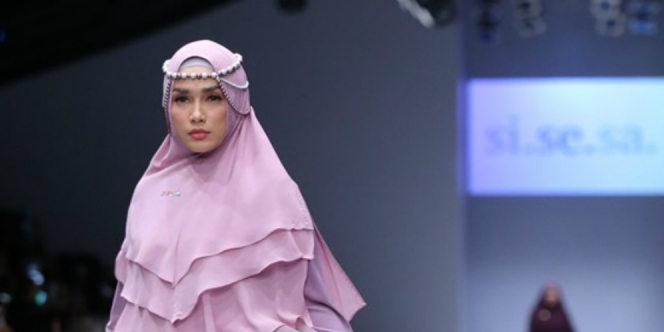 Bicara Soal Fashion, Ussy Sulistiawaty Tak Selalu Ikuti Tren