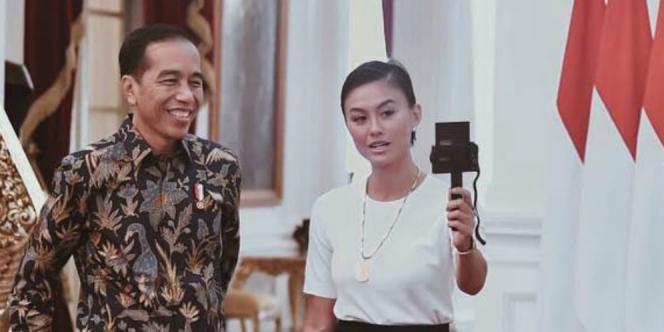 Bertemu Jokowi, Arloji Agnes Mo Bikin Tangan Pegal