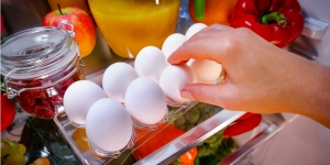 Jangan Simpan Telur di Pintu Kulkas!