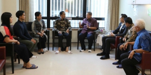 Jokowi Jenguk Ani Yudhoyono, SBY: Terima Kasih Atas Kedatangannya