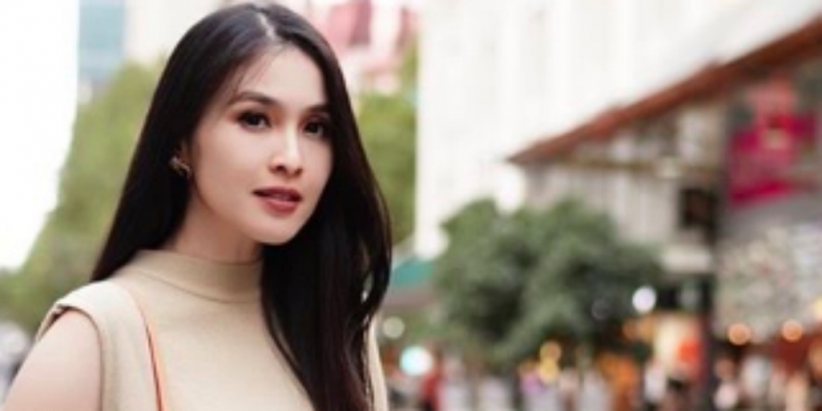 Hamil Besar Potret Sandra Dewi Bikin Baper Warganet