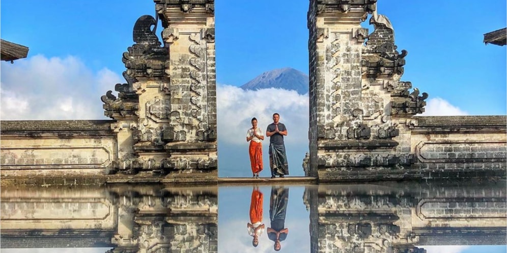 Trik Foto Ini Bikin 'Gerbang Surga' di Bali Makin Tenar