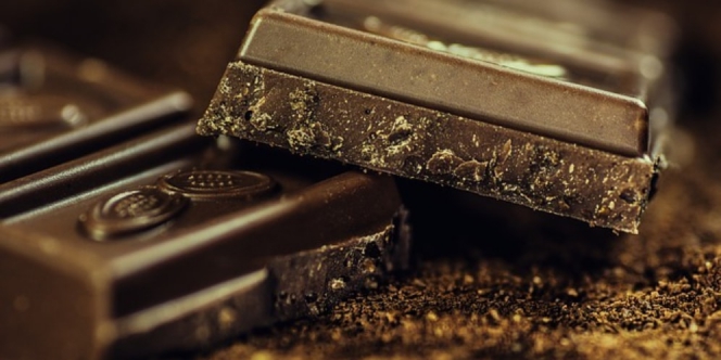 5 Manfaat Dark Chocolate bagi Kesehatan Tubuh