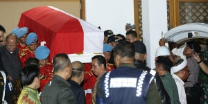 Adelle Terbang ke Indonesia untuk Hadiri Pemakaman Habibie