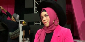 Rahasia Gaya Hijab 'Sweet Edgy' Sajidah Halilintar