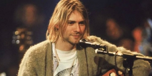 Cardigan Kurt Cobain Saat Tampil MTV Unplugged Laku Rp 4,6 Miliar!