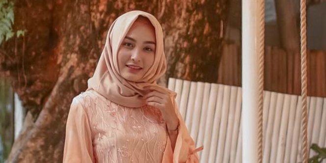 Inspirasi Busana  Hijab Pesta  Kekinian  ala Selebgram 