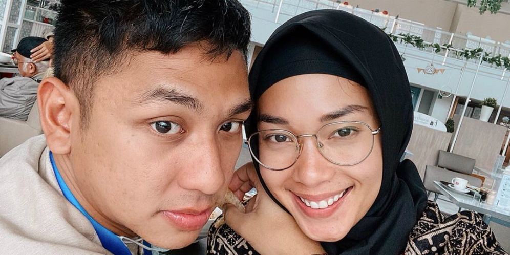 Selebgram Ayla Dimitri Sedih Batal Umroh karena Virus Corona