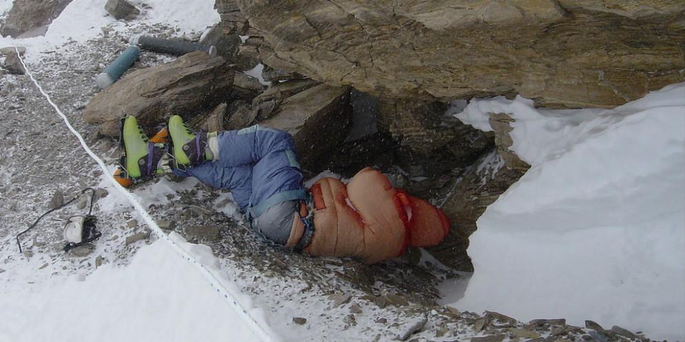Ngeri, Mayat Beku Pendaki Gunung Everest Jadi Penunjuk Arah