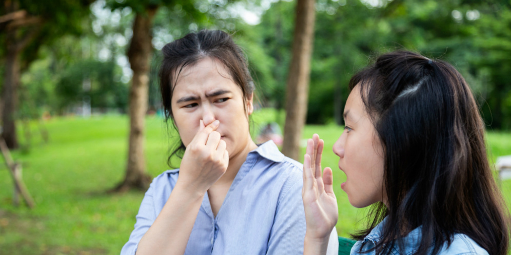Cara Mudah Mengatasi Bau Mulut di Pagi Hari