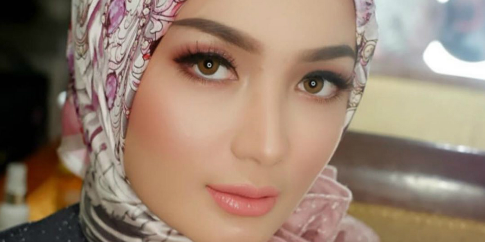 Imel Putri Cahyati, Dulu Ratu Sinetron Sekarang Desainer Muslim