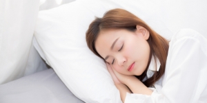 4 Tips Mengontrol Jam Tidur Selama Periode Jaga Jarak
