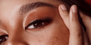 Tips Melakukan Teknik Blending Eyeshadow Agar Lebih Rapi