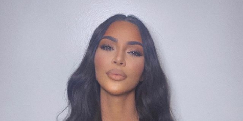Tutorial Membuat Bibir Terlihat Tebal Ala Kim Kardashian