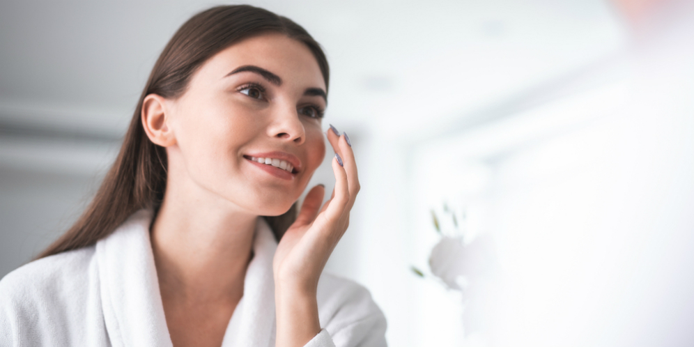 Cara Mengaplikasikan Eye Cream Agar Manfaatnya Lebih Optimal