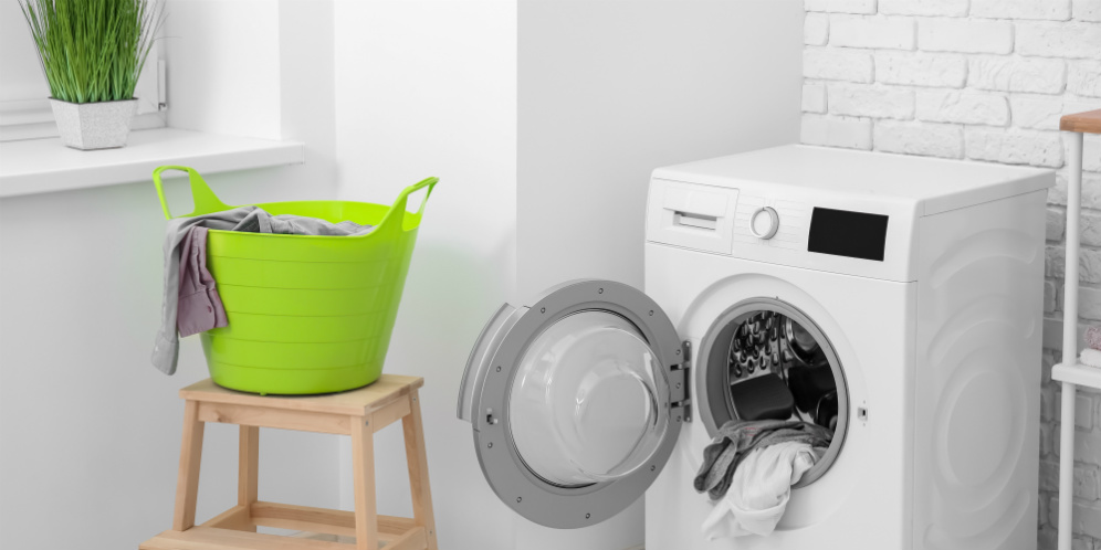 4 Kebiasaan yang Bikin Mesin Cuci Cepat Rusak