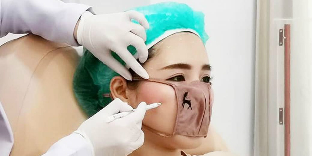 Masker Unik Klinik Kecantikan di Thailand, Cuma Tutup Hidung dan Mulut!