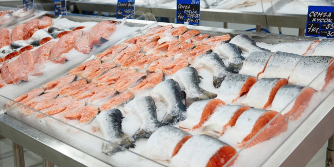Virus Covid-19 Ditemukan di Talenan, China Tarik Semua Produk Ikan Salmon