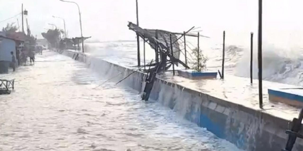 Waspada! BMKG Prediksi Banjir Rob di Pesisir Pantura & Selatan Jawa Pekan Ini