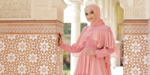 4 Warna Hijab yang Harus Dimiliki Agar Tak Pusing Padu Padan