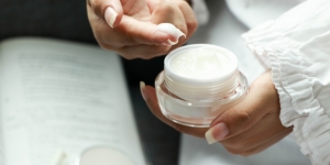 Alasan Produk Skincare Sering Mengandung Hyaluronic Acid