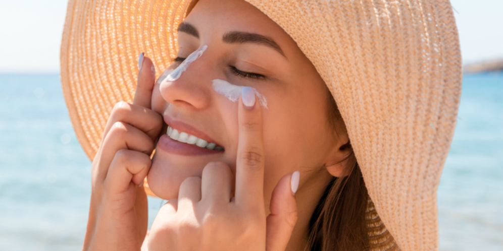 Seberapa Banyak Kita Perlu Menggunakan Sunscreen?